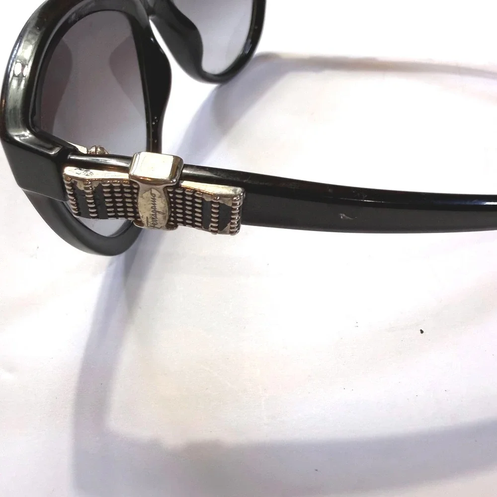 Salvatore Ferragamo SF760S 001 Black Cat Eye Vara Bow Sunglasses Italy 57-16-135